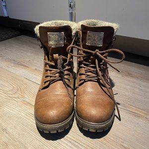 DLG winter boots - Sz 8